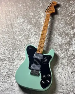 FENDER VINTERA II 70S TELECASTER DELUXE W  TREMOLO   SURF GREEN  3.96KG