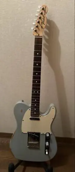 FENDER USA HIGHWAY1 TELECASTER DAPHNE BLUE SAFE PACKING!