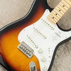 FENDER MADE IN JAPAN HYBRID II STRATOCASTER MAPLE FINGERBOARD -3-COLOR SUNBURST