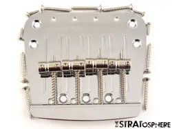 FENDER VINTERA II 70S COMPETITION MUSTANG BASS 4 SADDLE BRIDGE BASS CHROME