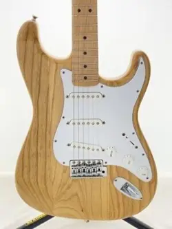 FENDER JAPAN ST71 ASH ELECTRIC GUITAR STRATOCASTER NATURAL 2013 USED FROM JAPAN