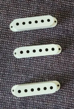 FENDER STRATOCASTER PICKUP COVERS - SET OF 3