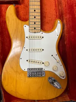 1972 FENDER STRATOCASTER NATURAL
