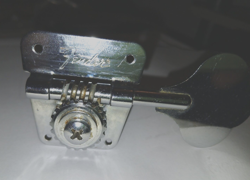 1 FENDER LOGO SCHALLER GERMANY BASS GUITAR TUNER FOR PRECISION JAZZ