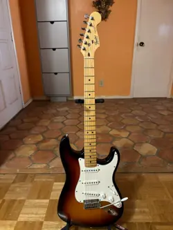 FENDER STRATOCASTER '89