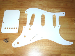 FENDER 1995 USA WHITE 1 PLY AMERICAN VINTAGE 57 STRATOCASTER PICKGUARD & TREMOLO