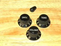 STRATOCASTER CONTROL KNOBS