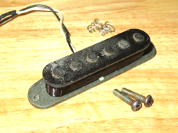 FENDER 1978 GREY BOTTOM STRATOCASTER MIDDLE PICKUP