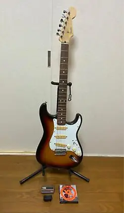 FENDER JAPAN STRATOCASTER 2013 ELECTRIC GUITAR 3TS USED #20