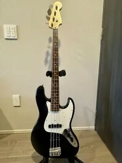 FENDER JAPAN JAZZ BASS FUJIGEN Q SERIAL BLACK SAFE PACKING!