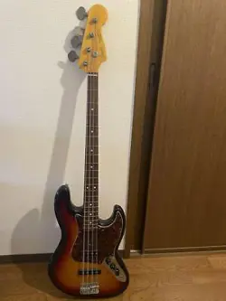 FENDER JAZZ BASS SUNBURST 4-STRING ELECTRIC BASS SAFE PACKING!