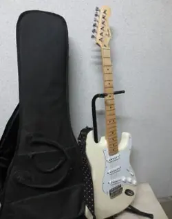 FENDER JAPAN Q SERIAL FENDER JAPAN STRATOCASTER SAFE PACKING!