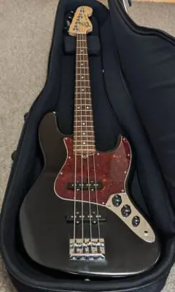 FENDER USA JAZZ BASS FENDER SAFE PACKING!