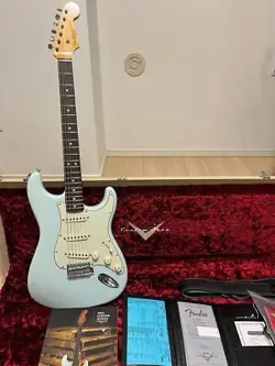 ELECTRIC GUITAR FENDER CUSTOM SHOP STRATOCASTER '63 FADED AGED SONIC BLUE