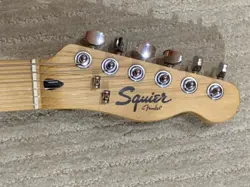 STRATOCASTER/TELECASTER STYLE