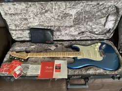 2018 FENDER AMERICAN PROFESSIONAL STRATOCASTER IN LAKE PLACID BLUE W/ OHSC