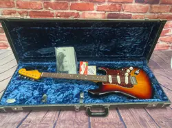 FENDER JOHN MAYER SIGNATURE STRATOCASTER GUITAR 3-COLOR SUNBURST 2013