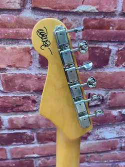 STRATOCASTER SUNBURST 2013
