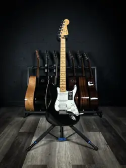 FENDER PLAYER SERIES STRATOCASTER HSS - BLACK