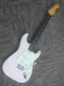 FENDER JAPAN MADE IN JAPAN HYBRID II STRATOCASTER US BLONDE