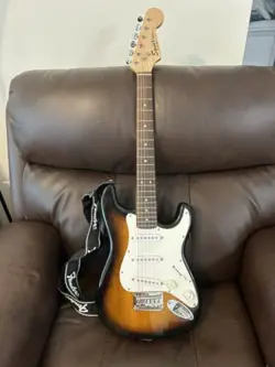 FENDER SQUIER MINI STRATOCASTER BROWN SUNBURST