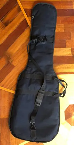 OLDER FENDER JAZZ/PRECISION ELECTRIC BASS GIG BAG CASE