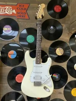 2008 FENDER STRATOCASTER ARTIC WHITE (MEXICO) (AM1028626)