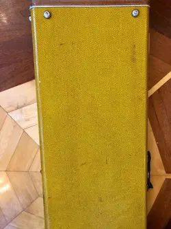 OLDER FENDER CLASSIC SERIES WOOD CASE FOR STRAT/TELE - TWEED STRATOCASTER