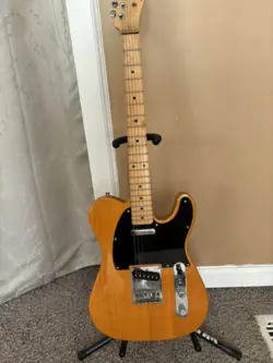 USED GUITAR FENDER