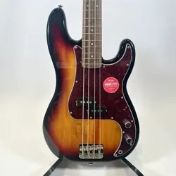 SQUIER BY FENDER CLASSIC VIBE '60S PRECISION BASS 3TS