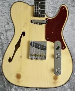 FENDER CUSTOM SHOP LIMITED EDITION KNOTTY PINE TELECASTER THINLINE