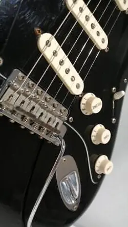 FENDER USA AMERICAN VINTAGE '57 STRAT ELECTRIC GUITAR