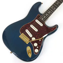 FENDER DELUXE PLAYER STRATOCASTER