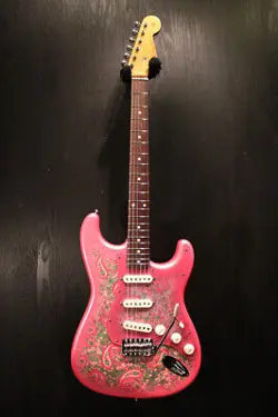 FENDER TRADITIONAL 60S STRATOCASTER PINK PAISLEY  JAPAN 2017