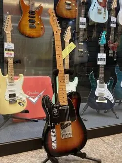 TELECASTER LEFT-HAND/