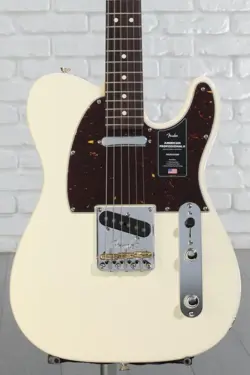 FENDER AMERICAN PROFESSIONAL II TELECASTER - OLYMPIC WHITE WITH ROSEWOOD
