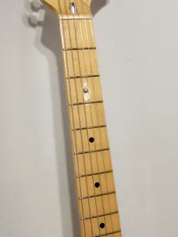 FENDER JAPAN ST72-53 ELECTRIC GUITAR