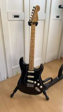 FENDER/LIMITED PLAYER STRATOCASTER ELECTRIC GUITAR