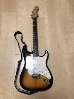 FENDER STRATOCASTER SQUIER BULLET STRATOCASTER ELECTRIC GUITAR