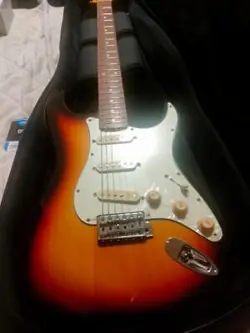 ALDER FENDER JAPAN STRATOCASTER VINTAGE ELECTRIC GUITAR