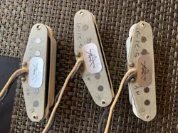 2001 FENDER STRATOCASTER 60’S CUSTOM SHOP ABIGAIL YBARRA ABBY HAND WOUND PICKUPS