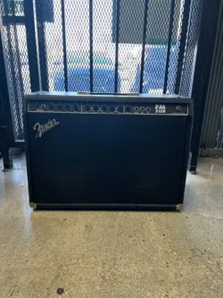 FENDER FRONTMAN FM 212R 2-CHANNEL 100-WATT 2X12
