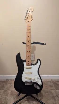 FENDER STANDARD STRATOCASTER SQUIRE SERIES MIM W/ FLAMED MAPLE NECK 1994