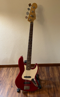 FENDER JAZZ BASS USA WITH HARD CASE