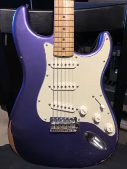FENDER ROAD WORN STRATOCASTER - MISCHIEF MAKER