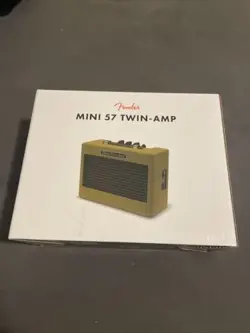 FENDER '57 MINI TWIN AMP