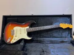 CASE INCLUDED] FENDER