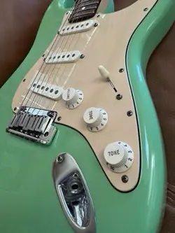 GREEN FENDER JEFF