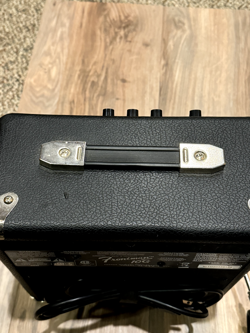 FENDER FRONTMAN 10G 10W GUITAR COMBO AMP BLACK (MODEL PR 357) WORKS PERFECTLY!