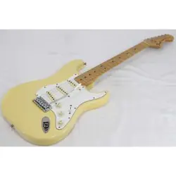 FENDER JAPAN ST72-55 ELECTRIC GUITAR-01